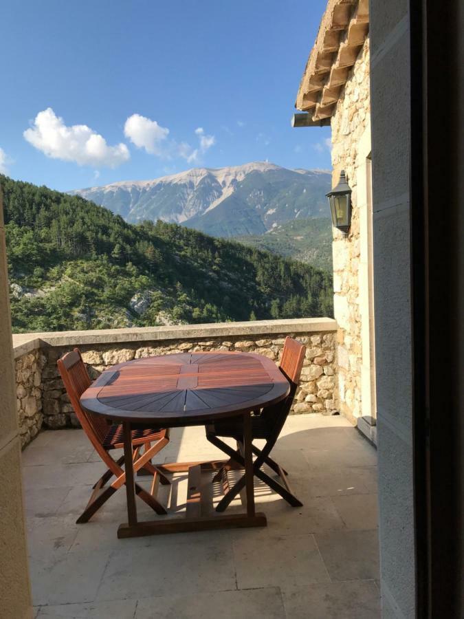 Hotel La Clue/ Le Jas Du Ventoux Plaisians Esterno foto