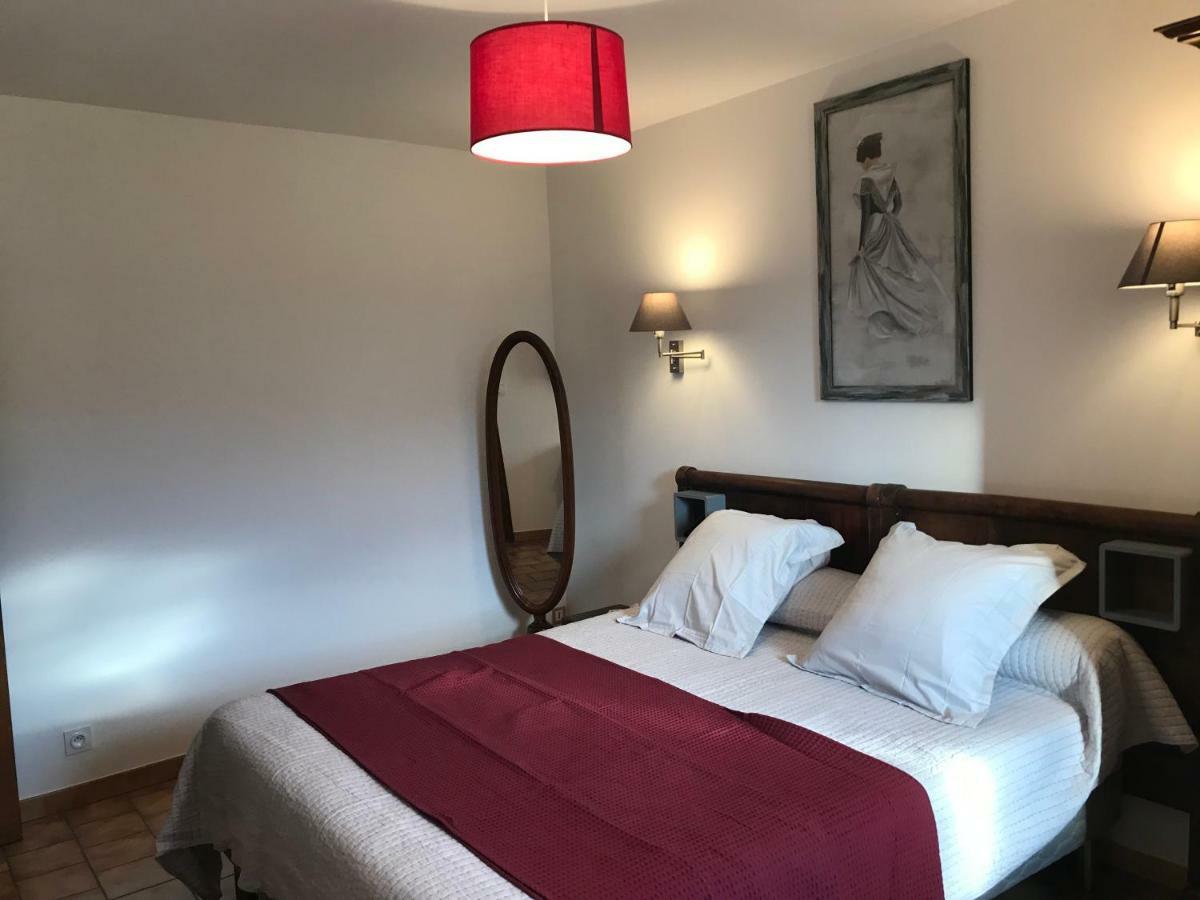 Hotel La Clue/ Le Jas Du Ventoux Plaisians Esterno foto