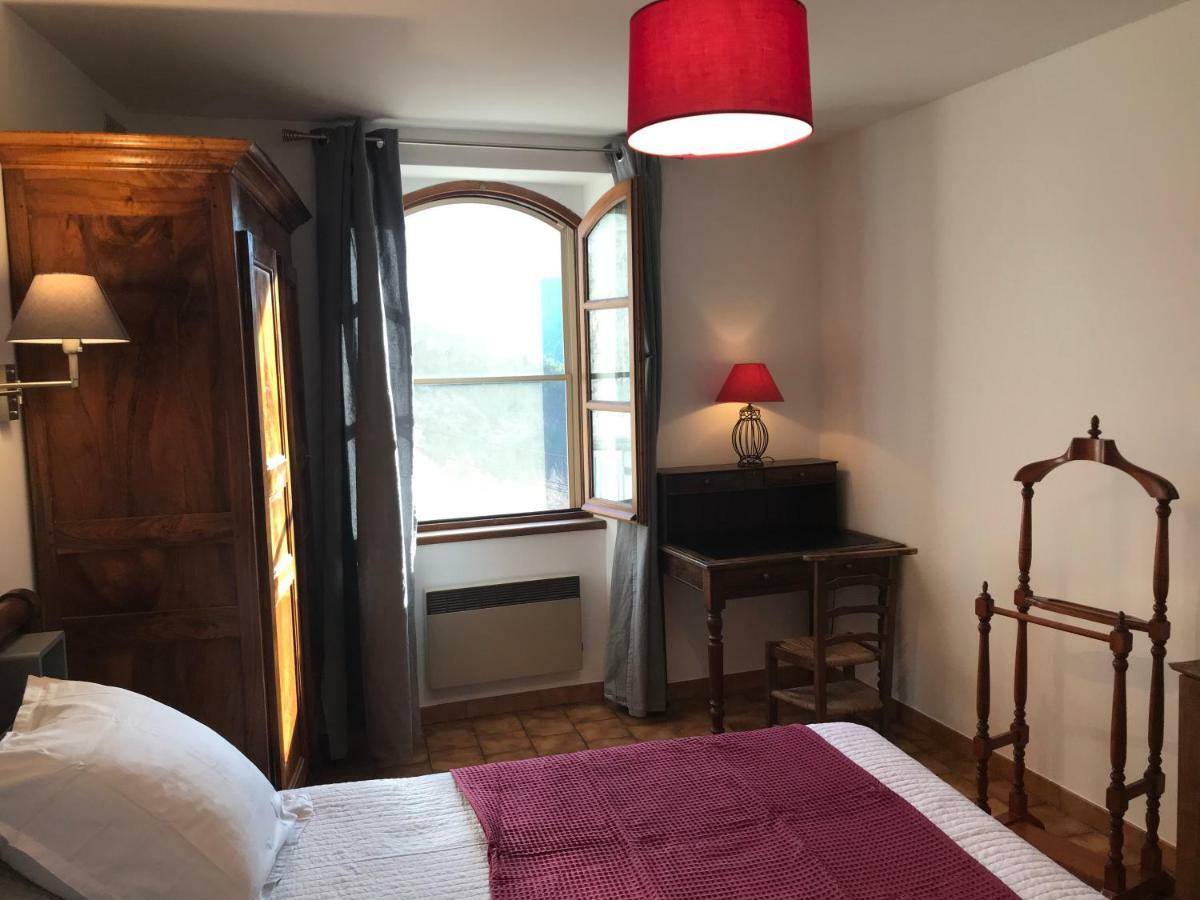Hotel La Clue/ Le Jas Du Ventoux Plaisians Esterno foto